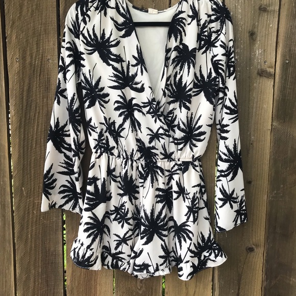 Small Gypsy Girl Romper - Picture 2 of 4